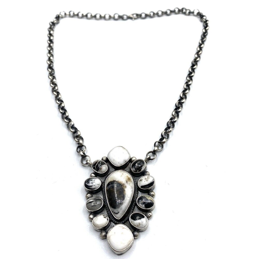 Native American White Buffalo Steeling Silver Clu… - image 2